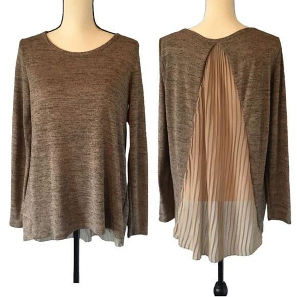 Larry Levine Sweaters - Larry Levine Women’s Brown Long Sleeve Sweater With Open Pleated Sheer Back M